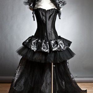 BLACK AND SILVER LONG DAMASK BURLESQUE TULLE CORSE